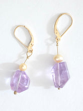 Load image into Gallery viewer, Amethyst and Pearl Dangling Earrings