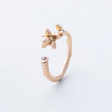 Load image into Gallery viewer, Diamond and Gold Twig Wrap