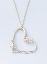 Load image into Gallery viewer, Twig Heart Pendant