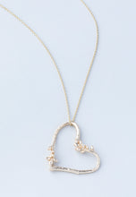 Load image into Gallery viewer, Twig Heart Pendant