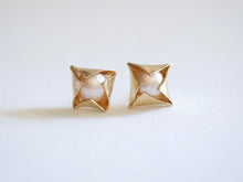 Load image into Gallery viewer, Geometric Pearl Stud Earrings
