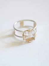 Load image into Gallery viewer, Geometric Quartz Ring
