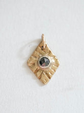 Load image into Gallery viewer, Black Diamond Geometric Pendant
