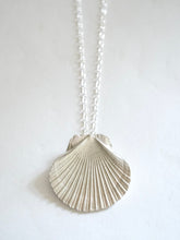 Load image into Gallery viewer, Scallop Shell Pendant in Silver
