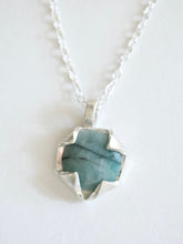 Load image into Gallery viewer, Circular Chrysoprase Pendant in Silver
