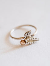 Load image into Gallery viewer, Leaf Ring with Gold Berry
