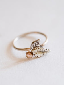 Leaf Ring with Gold Berry