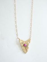 Load image into Gallery viewer, Ruby Flower Necklace
