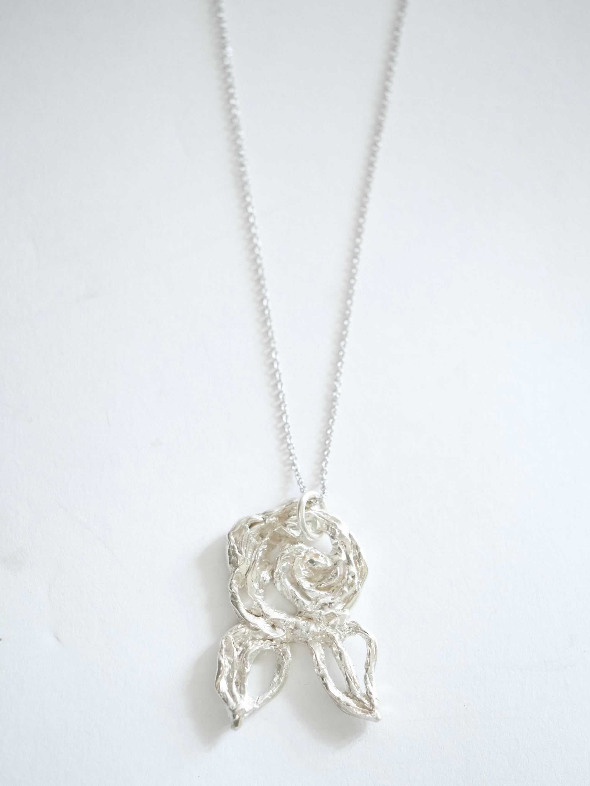 Flower and Leaves Necklace