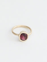 Load image into Gallery viewer, Garnet Solitaire Gold Ring
